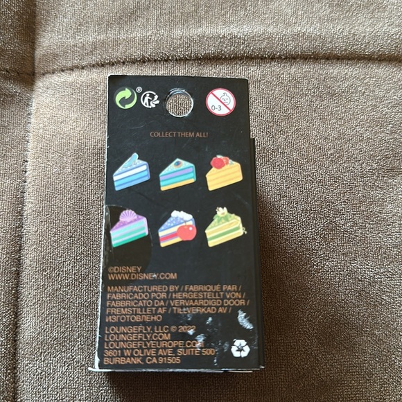 Disney Princess Blind Box Pins - Picture 2 of 2